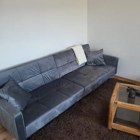 Liebevoll Eingerichtete 2-zimmer Mit Badewanne In Schwerin (Mecklenburg-Vorpommern)