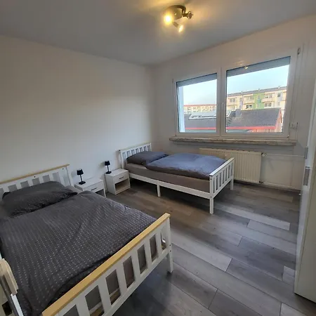 Liebevoll Eingerichtete 2-zimmer Mit Badewanne In Schwerin (Mecklenburg-Vorpommern)